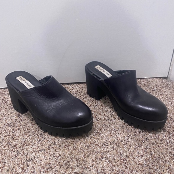 Steve Madden Baysyde Black Platform Clogs - Picture 1 of 5
